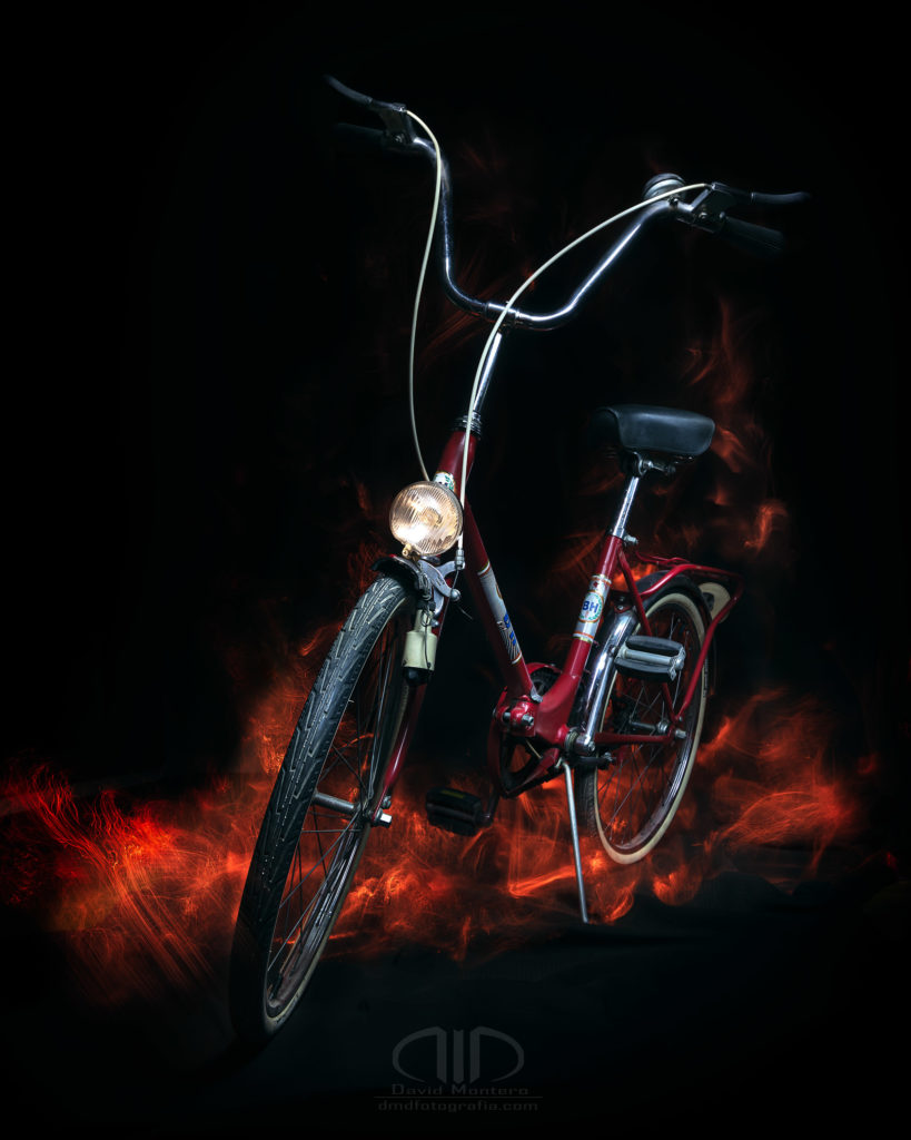 Fotografía nocturna bicicleta BH lightpainting