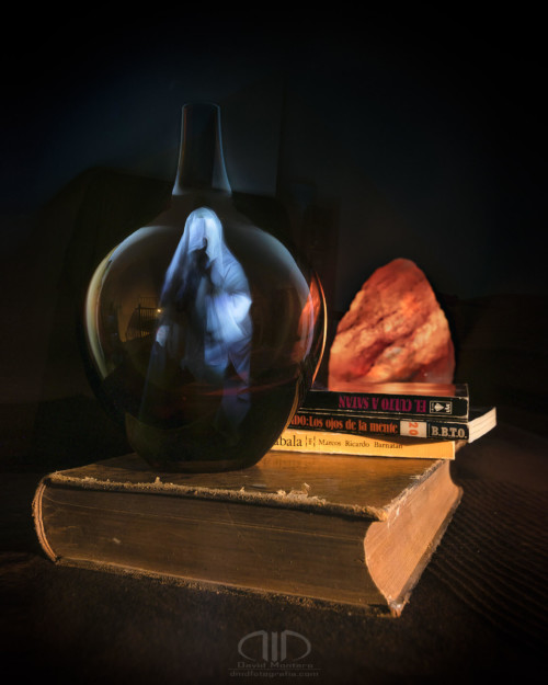 Lecturas oscuras - light painting DMD Fotografía