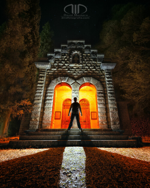 Secta de sangre - Siluetas y simetría nocturnas - DMD fotografía