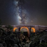 Riachuelo de estrellas - Fotografía nocturna con vía láctea- Lebiakhon Riachuelo de estrellas - Fotografía nocturna con vía láctea- Lebiakhon